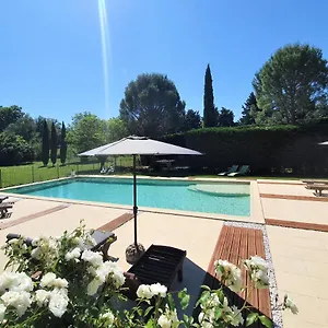 Côté Provence 4*, Le Thor Francia